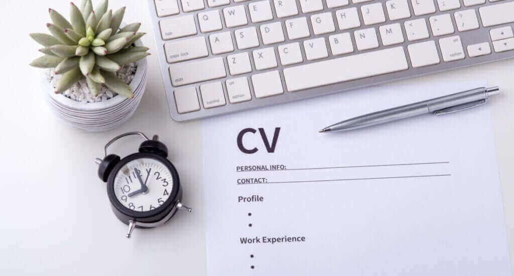 HOW TO WRITE A CV