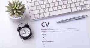 HOW TO WRITE A CV