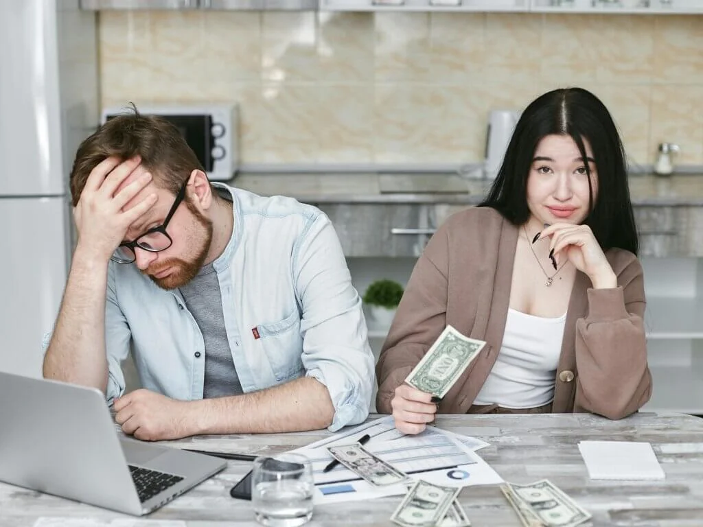 5 Tips for Living Within Your Budget