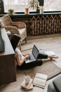 5 Must-Have Gadgets For Remote Work in 2024