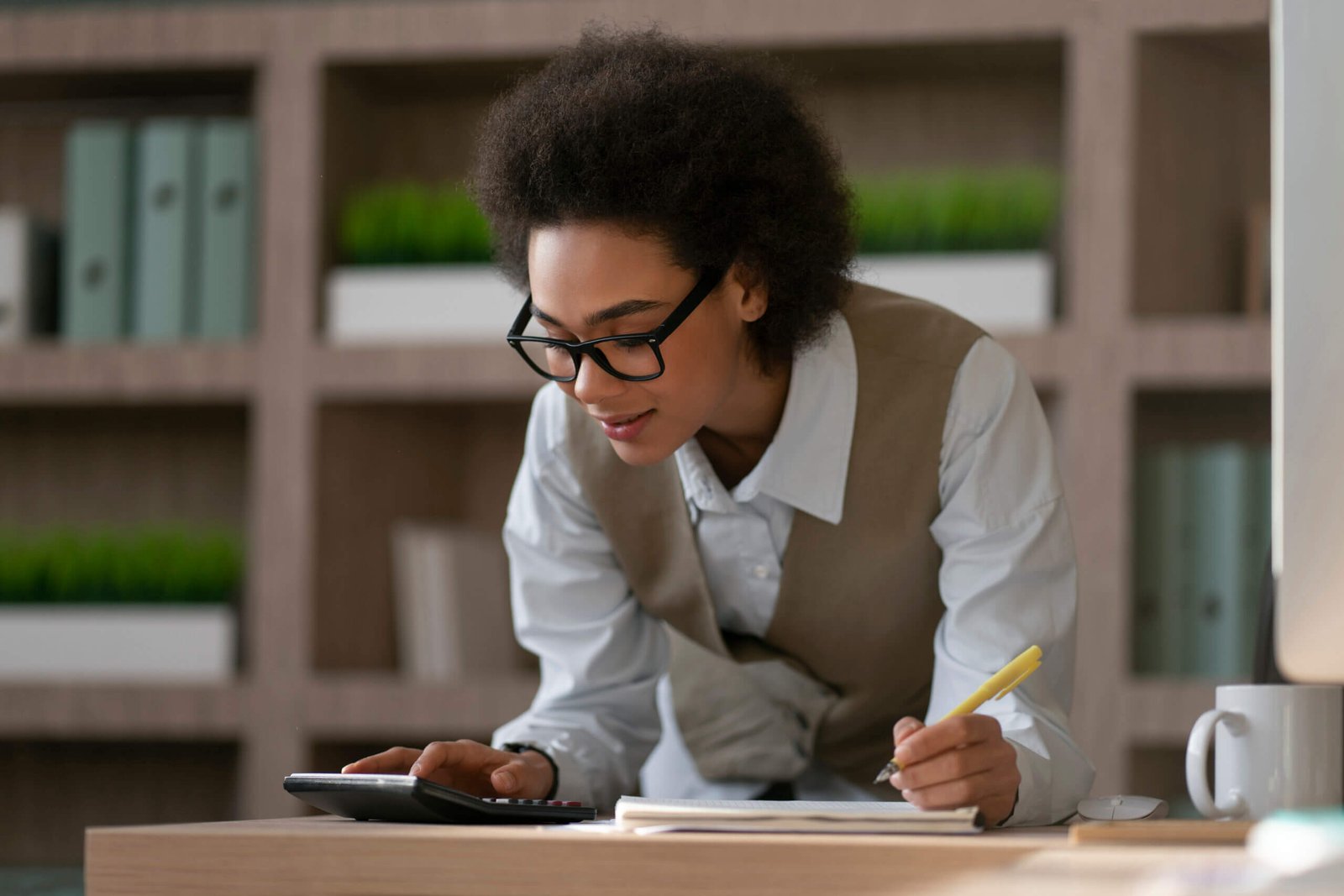 15 practical ways to save more money in 2026